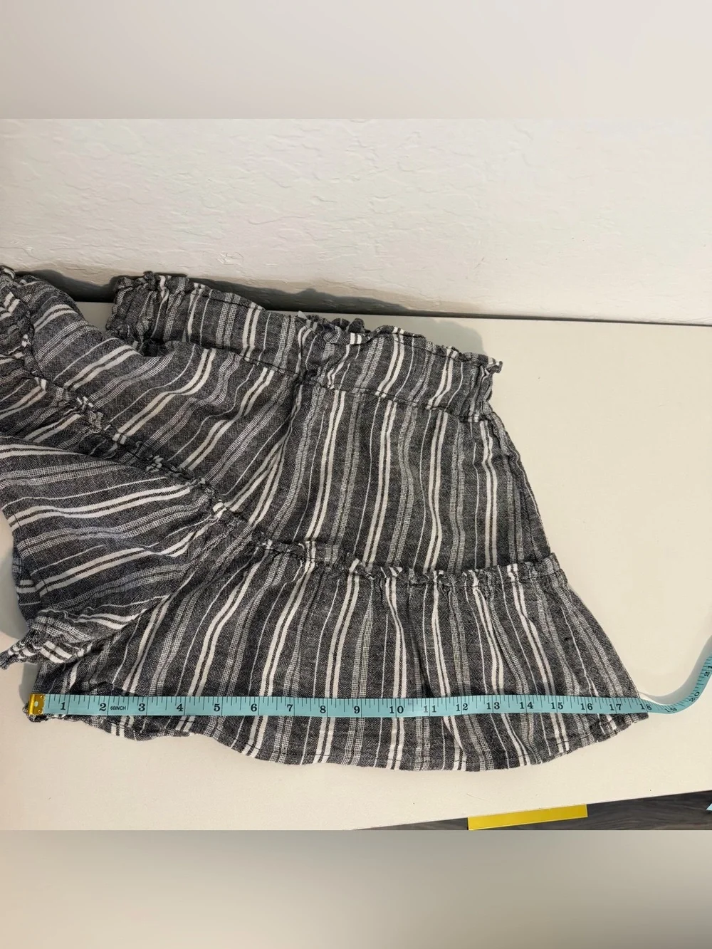 Vanilla Star Black & White Striped Ruffle Skort Shorts, linen & Rayon, Small